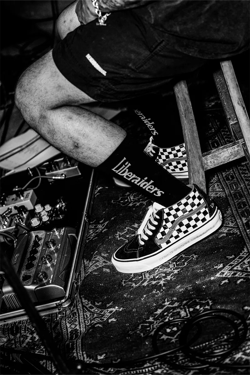 VANS x LIBERAIDERS® | ヴァンズジャパン公式オンラインストア