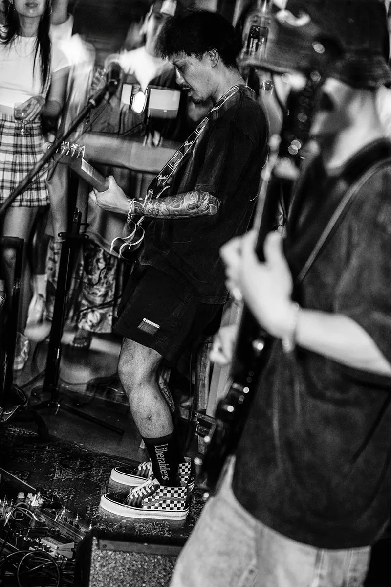 VANS x LIBERAIDERS® | ヴァンズジャパン公式オンラインストア