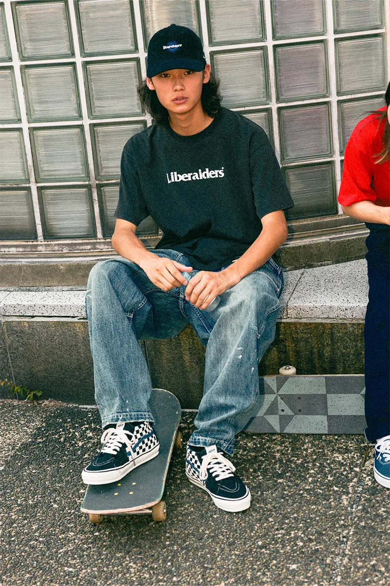 VANS x LIBERAIDERS® | ヴァンズジャパン公式オンラインストア